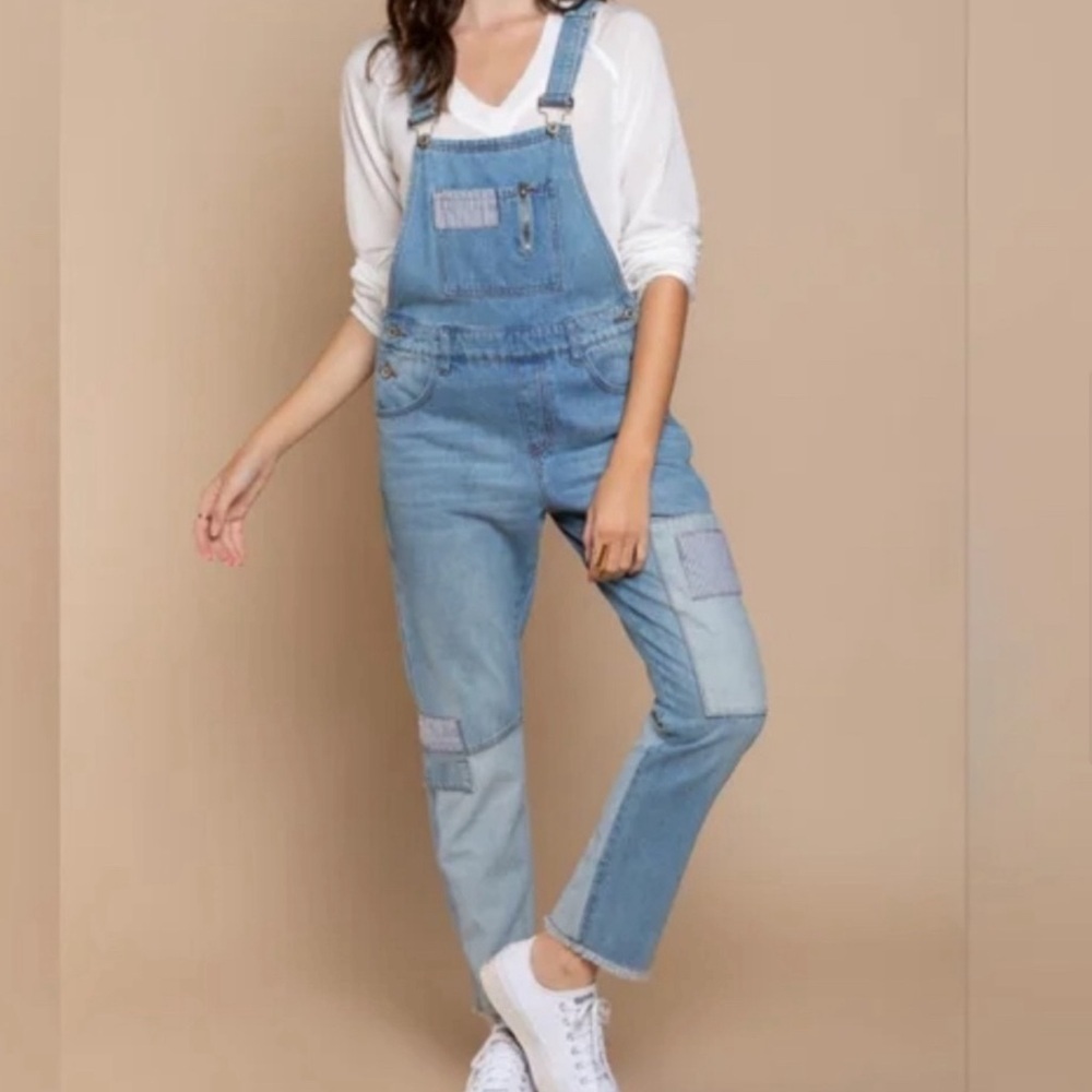 POL Slim Leg Denim Overalls With Patchwork Raw Hem 100% Cotton Size MEDIUM NEW - Picture 3 of 14